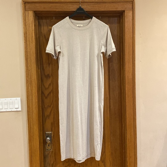 Madewell Midi Tee Dress - Picture 2 of 6